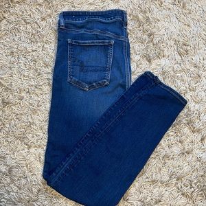 American Eagle dark wash skinny jeans